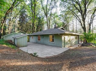 14682 Meadow Dr, Grass Valley, CA 95945