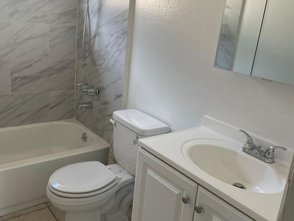2nd image of 1214 E Wanamaker Dr #C