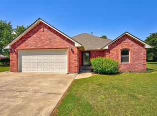 729 N Macarthur Ave, Blanchard, OK 73010