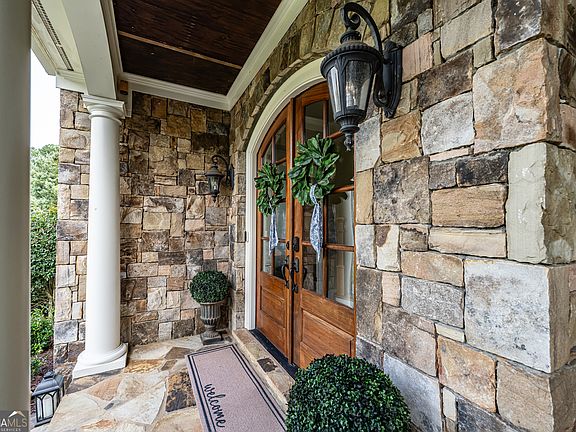 4th image of 138 Nelson Blvd NW