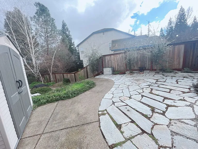 4011 Harlington Cir — Photo 40