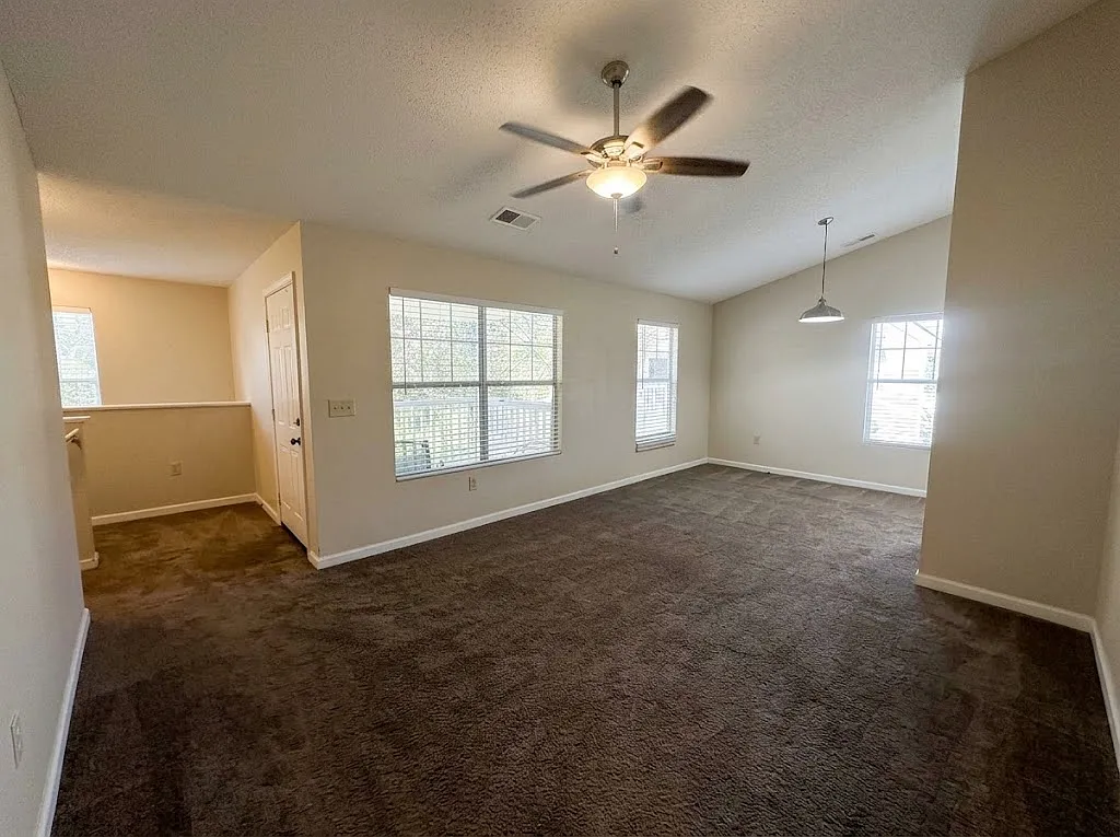 2 bed, $1,850 — Photo 2