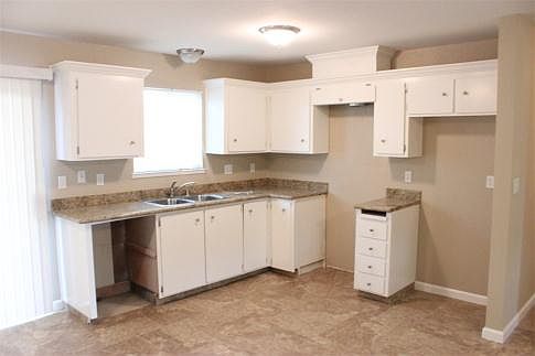 5th image of 14451 E Parkdale Dr