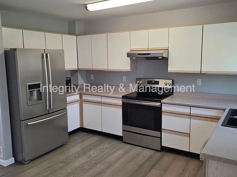 5056 Weeping Willow Cir — Photo 7