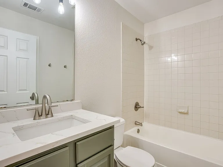 213 Carriage Dr — Photo 20