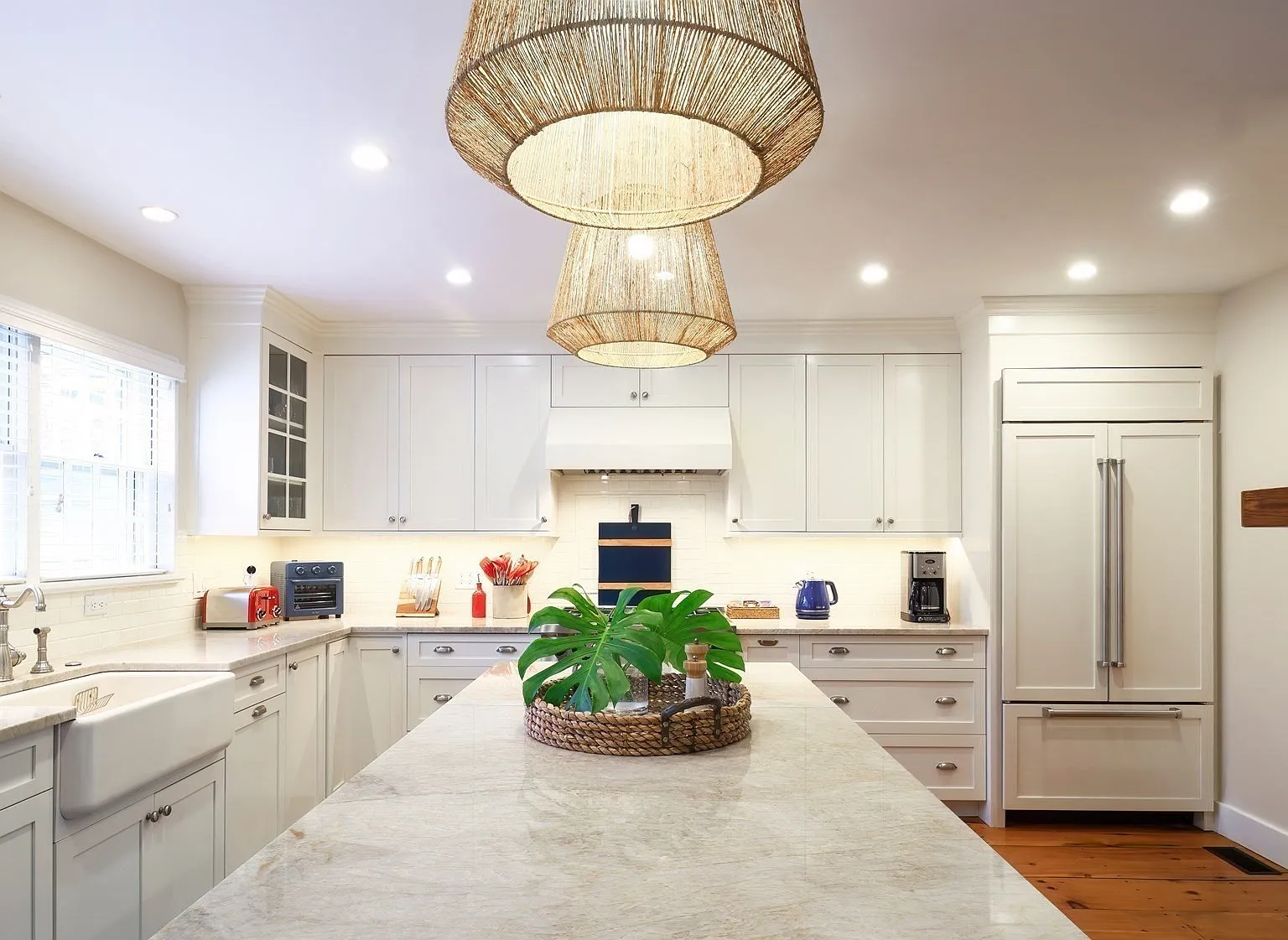 7 bed, 7.5 bath, 3095 sqft, $23,550 — Photo 3