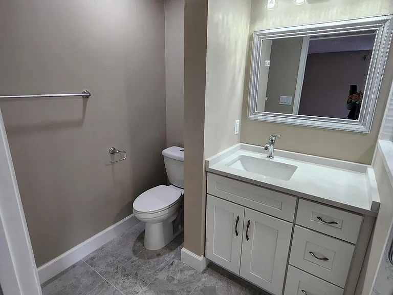 304 Wilson Ave — Photo 26