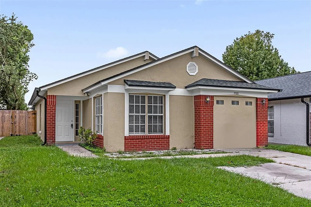 3 bed, 2.0 bath, 1380 sqft, $2,195 — Photo 1