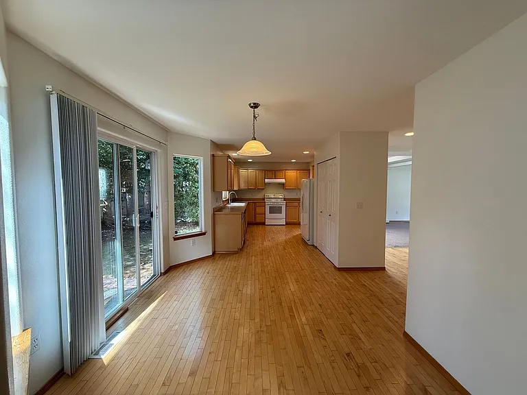 18230 28th Dr SE — Photo 12