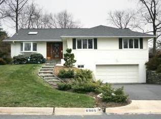 6905 Marbury Rd, Bethesda, MD 20817