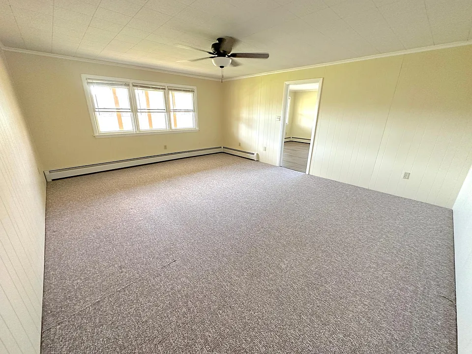 Living room (off kitchen/dining area)