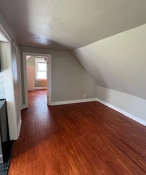 2517 W Heiman St #B — Photo 4