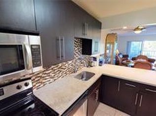 1001 Hillcrest Ct APT 208, Hollywood, FL 33021