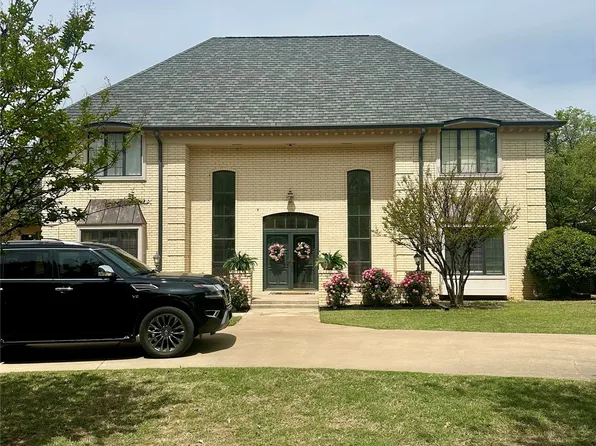 2615 Ridgeway St, Ardmore, OK 73401