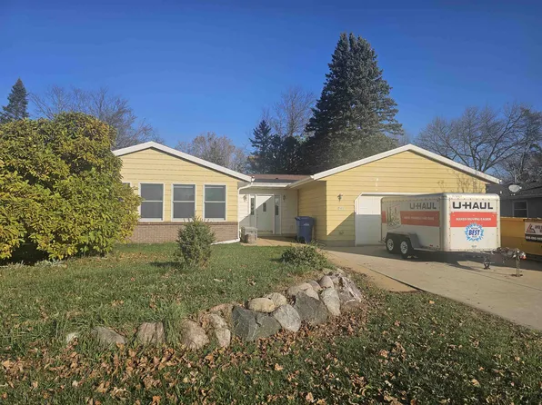 5402 Big Bow Rd, Fitchburg, WI 53711