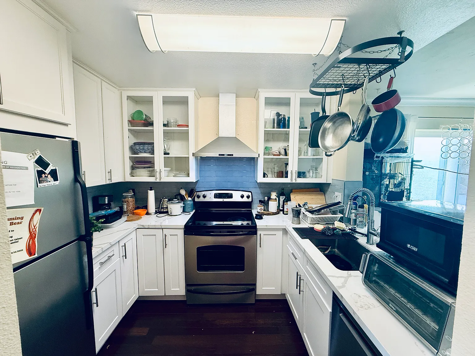 2 bed, 934 sqft, $1,700 — Photo 1