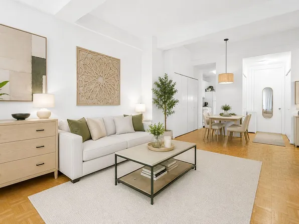 88 Greenwich St APT 526, New York, NY 10006