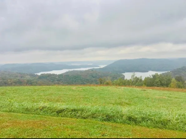 102C Swan Ln, Hilham, TN 38568