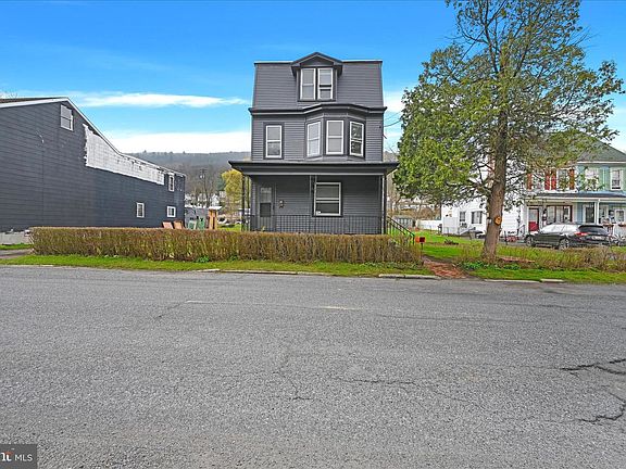 3rd image of 26 Main St
