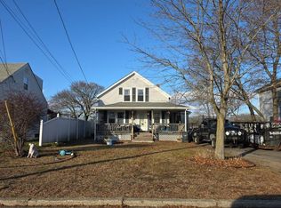 30 Eddington St, Pawtucket, RI 02861