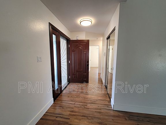 5th image of 6208 Carl Sandburg Cir