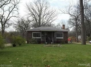 1816 E Bertrand Rd, Niles, MI 49120