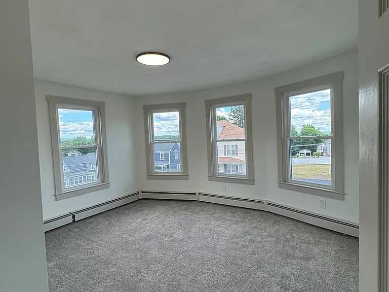 51 Summit St — Photo 30