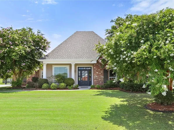 101 Shamrock Dr, Des Allemands, LA 70030