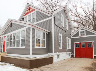 28 W Forest Ave, Muskegon, MI 49441