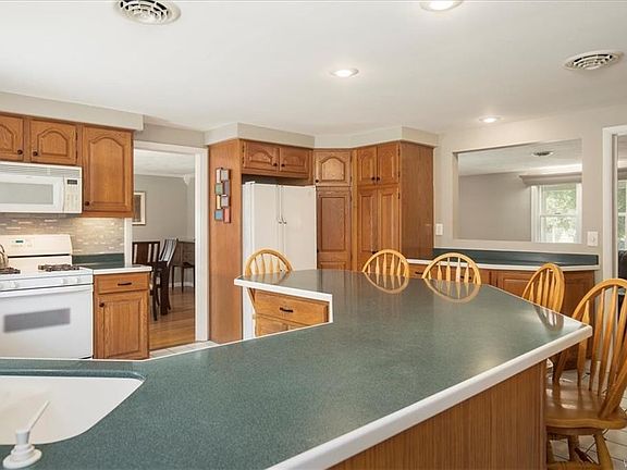 2nd image of 8617 Rebecca Dr