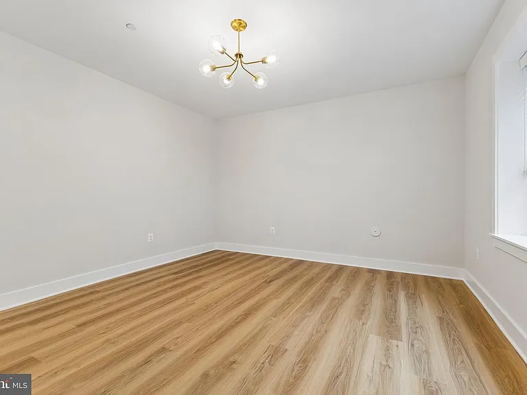 6101 Berkshire — Photo 16