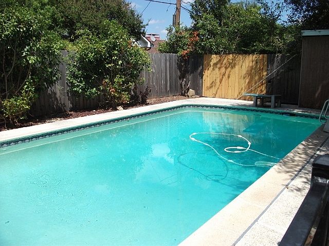 2nd image of 505 Renee Ln