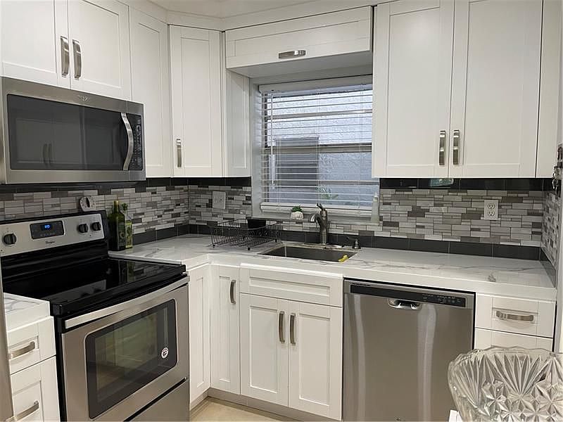 1st image of 3000 E Sunrise Lakes Dr #103