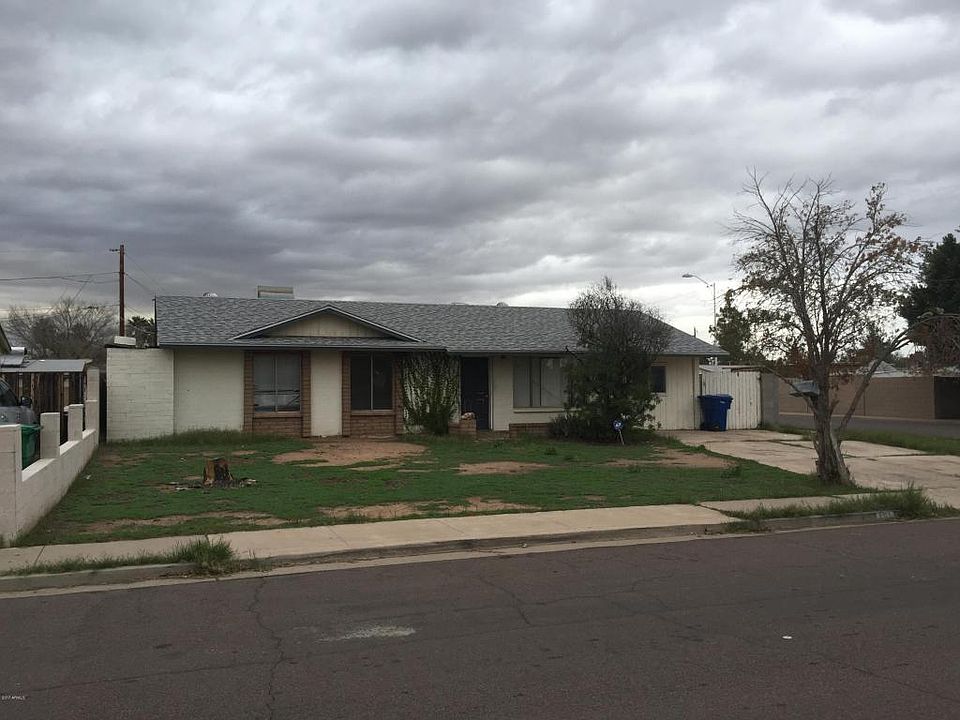 1st image of 862 E 7th Ave