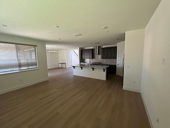 4th image of 3707 Martina Ave