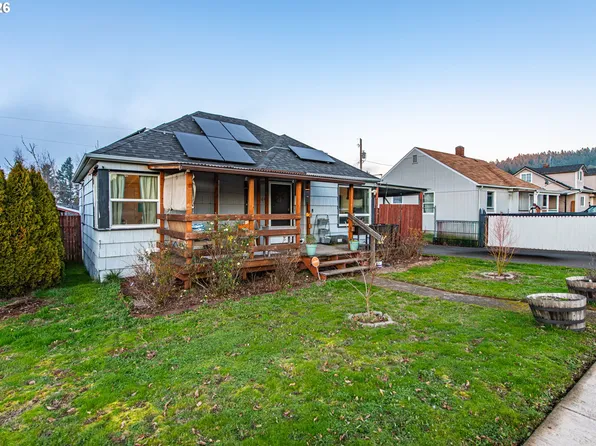 1064 E Taylor Ave, Cottage Grove, OR 97424