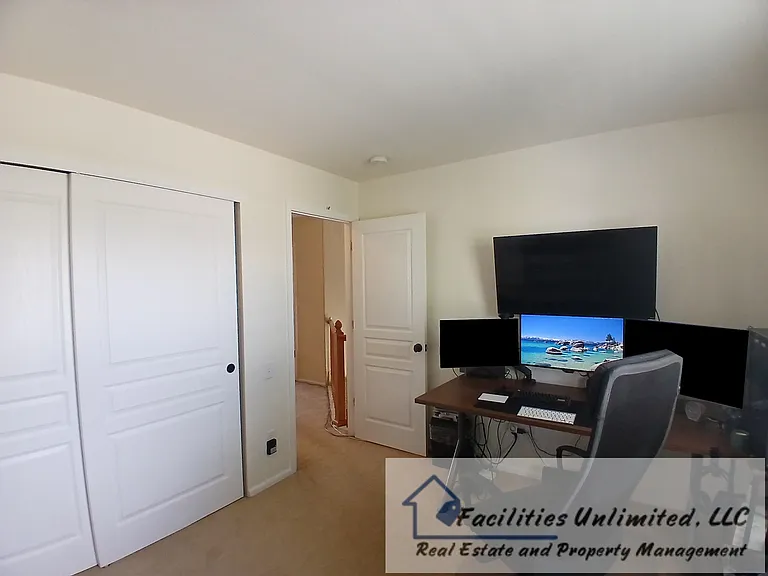 3145 New Castle Dr — Photo 15