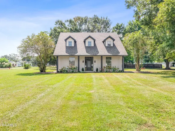 1124 Grand Anse Hwy, Breaux Bridge, LA 70517