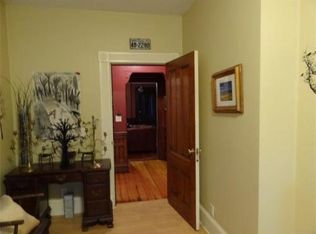 31 Chestnut St #1, Gloucester, MA 01930