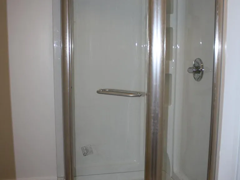 31 S Lake Ave #5 — Photo 3