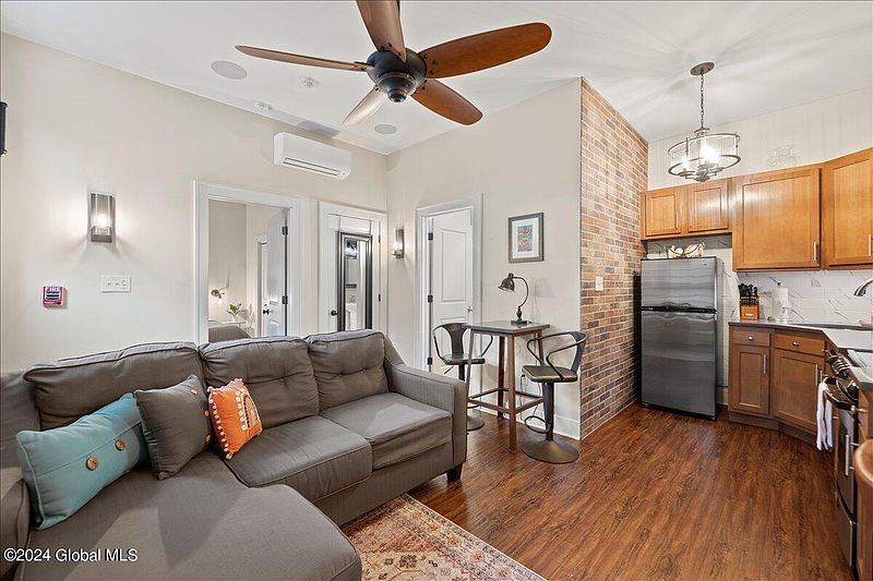 3rd image of 399 State Street #105