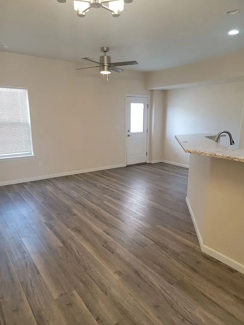 Building Photo - 2472 Flat Top Ln #9