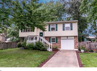 221 E Seneca Dr, Newark, DE 19702