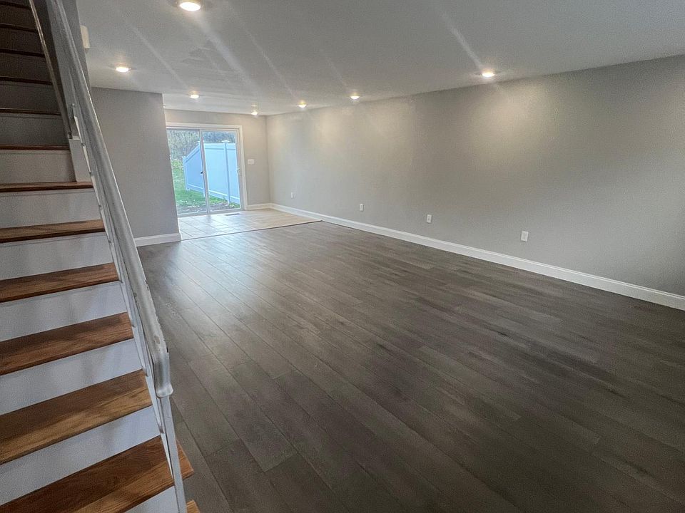 1st image of 55 David Ter APT 10