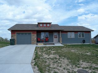1116 Wright Ave, Dodge City, KS 67801