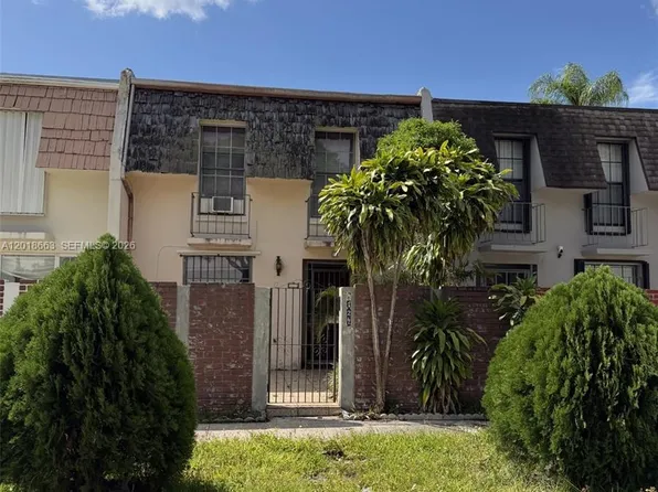 9127 SW 96th Ave, Miami, FL 33176