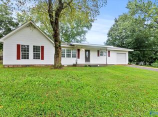 815 Martling Rd, Albertville, AL 35951