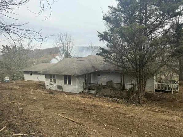 123 Wayne Shoffner Ln, Maynardville, TN 37807