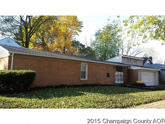 615 W John St photo 1