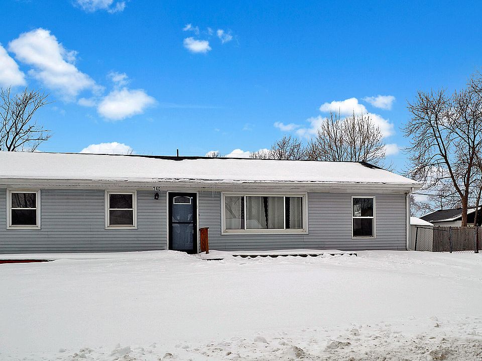 1st image of 740 Imperial Rd